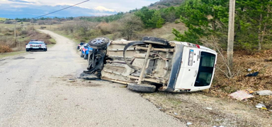 Karabk'te feci kaza: 1 polis memuru hayatn kaybetti