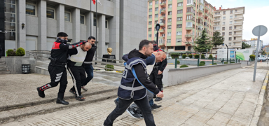 orum'da korkun cinayet: 19 yandaki genci diri diri yaktlar