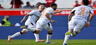 Bayer Leverkusen son nefeste kazand�