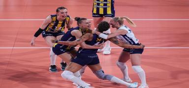 Kupa Voley'in sahibi Fenerbahe Medicana oldu