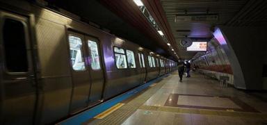 stanbul'da baz metro ve tramvay seferleri arza nedeniyle aksad