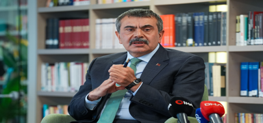 Bakan Tekin: Eitimde bu deiikliklere adapte olmazsak a skalarz