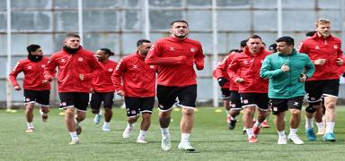 Sivasspor, Fenerbahe mana youn alyor