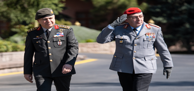 Orgeneral Grak, Alman mevkida ile grt