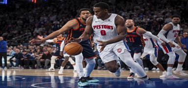 Clippers ve Pistons serilerini e�itledi