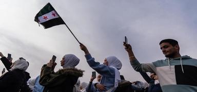 Suriye'den Esed dneminde grevinden ayrlan eski diplomatlara ar: Geri dnn