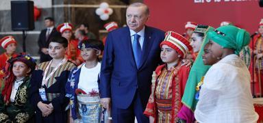 stanbul'da art arda deprem... Bakan Erdoan: imdilik skntl bir durum yok