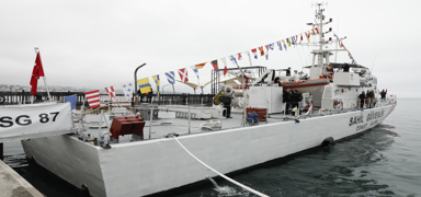 Samsun'da 23 Nisan cokusu: TCG Fatih Frkateyni ile TCSG-87 gemisi youn ilgi grd