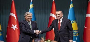 Kazakistan Cumhurbakanndan Trk halknn yanndayz mesaj
