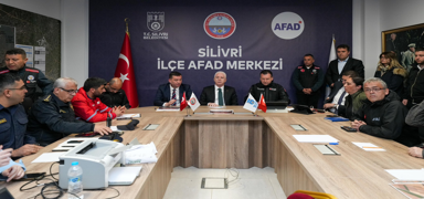 Silivri ve B�y�k�ekmece'de deprem toplant�s� yap�ld�