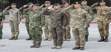 NATO'dan Kosova karar! 3 lke asker sevk etmeye balad
