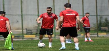 1. Lig'de alt sralar ilgilendiren kritik ma: Manisa FK, anlurfaspor'a hazr