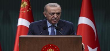 Cumhurbakan Erdoan'dan CHP'ye deprem tepkisi... 'stanbul'a skandallara bant ekmek iin geldi'