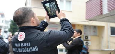 Bakanl���n deprem mesaisi s�r�yor! Bakan Kurum: 25 bin binay� inceledik