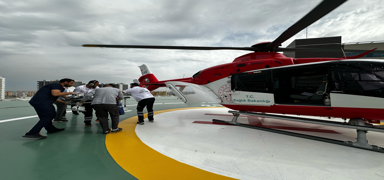 Mersin'de ambulans helikopter 2 yandaki bebek iin havaland