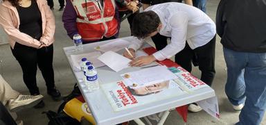 CHP'nin imza kampanyas� 'Ali Cengiz' oyununa d�nd�!