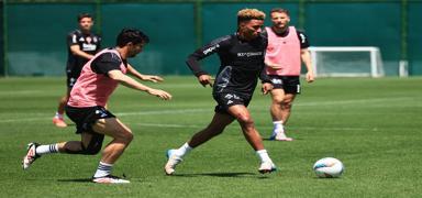 Be�ikta�, Adana Demirspor ma��na haz�rlanmaya devam ediyor