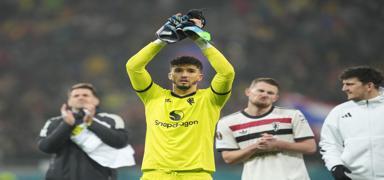 Manchester United duyurdu! Altay Bayndr ilk 11'de