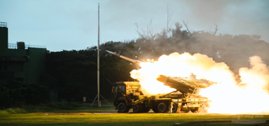 HIMARS ilk kez kullanld! 33 roket atelendi