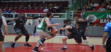 Alia�a Petkimspor, Play-in i�in sahaya ��k�yor