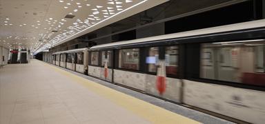 stanbul'da metro arzas: Durak kullanma kapatld