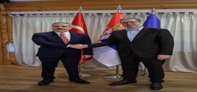 Bakan Fidan, Srp lider Vucic ile grt