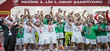 Bursaspor kul�p tarihinin en goll� 3. sezonunu ya�ad�