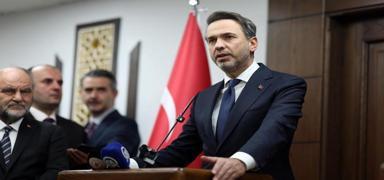 Bakan Bayraktar'dan Emevi Camisine ziyaret