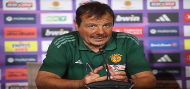 Kazanrsa tarihte bir ilk! Ergin Ataman THY Avrupa Ligi'nde 4. kupann peinde