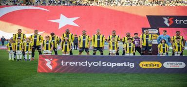 Fenerbahe'nin kamp kadrosu akland! 6 eksikle gidiyorlar