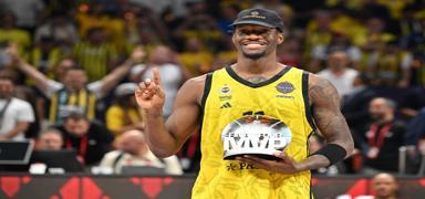 Finalin en deerli oyuncusu Nigel Hayes-Davis