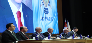 AK Parti MKYK topland