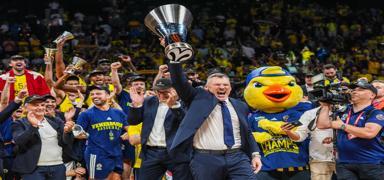 Jasikevicius: Oyuncularla birlikte baardm