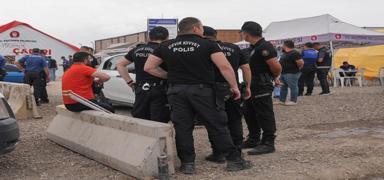 Kurban pazarnda polise saldrmlard! 12 pheli hakknda karar