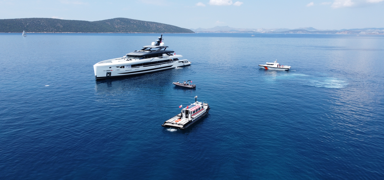 Bodrum'da �retildi, t�renle denize indirildi... S�per yat�n de�eri tam 1.2 milyar lira!