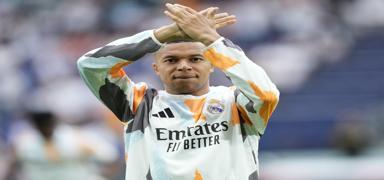 Mbappe, eski takm PSG'yi tebrik etti