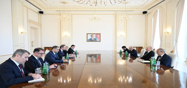 Aliyev, Bakan Bayraktar' kabul etti