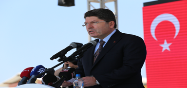 Bakan Tun'tan '10. Yarg Paketi' mesaj