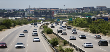 �stanbul-�zmir Otoyolu'nda bayram yo�unlu�u ba�lad�