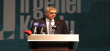 Bakan Memi�o�lu, sa�l�k personellerinin g�rev ba��nda oldu�unu bildirdi