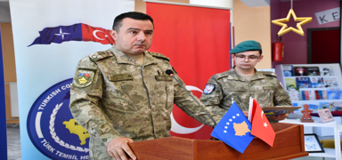 Trk askerinden Kosova'da eitime destek! Bilgisayar dershanesi kuruldu