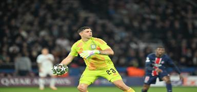 Emiliano Martinez kararn verdi