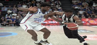 Beikta Fibabanka ve Anadolu Efes final bileti peinde