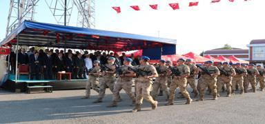 Komandodan damga vuran gsteri... Jandarma'nn 186. kurulu yl dnm kutland