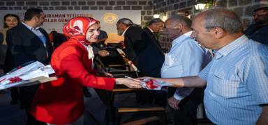 Bakan G�kta�: �ehitlerimizi yeti�tiren babalar�n miras� gen� nesillerde ya�ayacakt�r