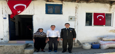 ehit babas, Babalar Gn'nde de yalnz braklmad