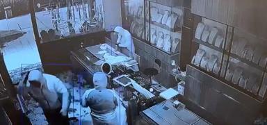 Film gibi kuyumcu soygunu: Anahtar kopyalayp 3 dakikada 3 milyon aldlar