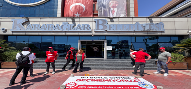 �zmir'de grev krizi!