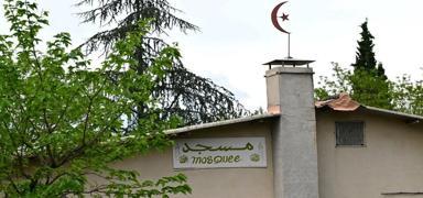 Fransa'da camide Mslman genci katletmiti! saldrgan psikiyatriye sevk edildi