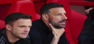 Leicester City'de Ruud van Nistelrooy dnemi sona erdi